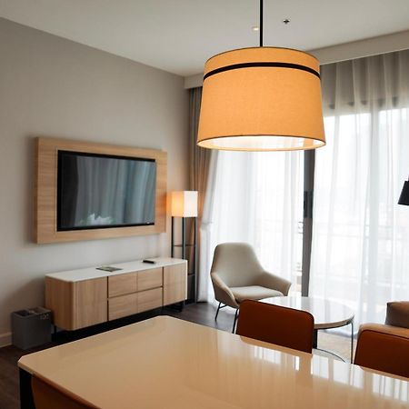 Marriott Executive Apartments Bangkok, Sukhumvit 101 Esterno foto