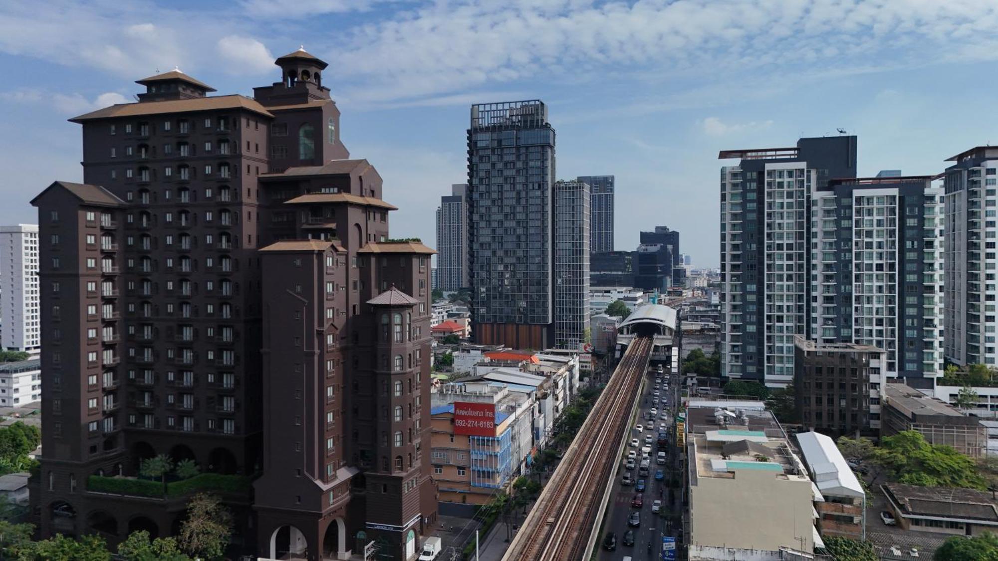Marriott Executive Apartments Bangkok, Sukhumvit 101 Esterno foto